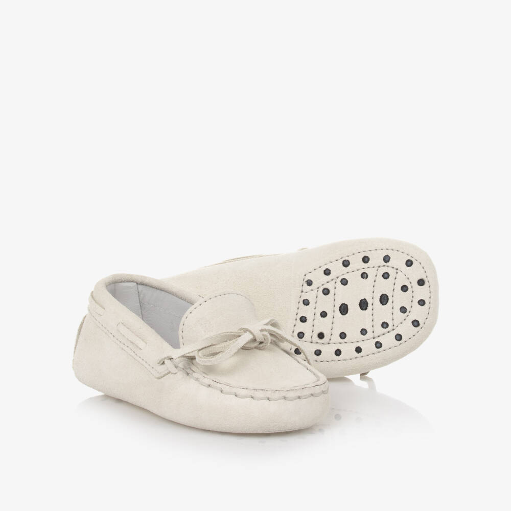 Tod's-حذاء موكاسين جلد شامواه لمرحلة قبل المشى لون رمادي فاتح للأطفال | Childrensalon Outlet