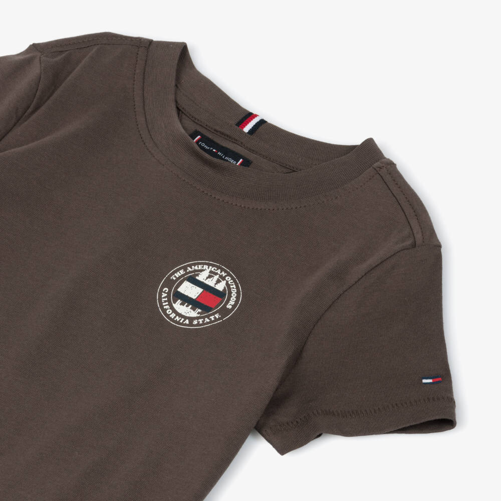 Tommy Hilfiger-Boys Brown Cotton Logo T-Shirt | Childrensalon Outlet