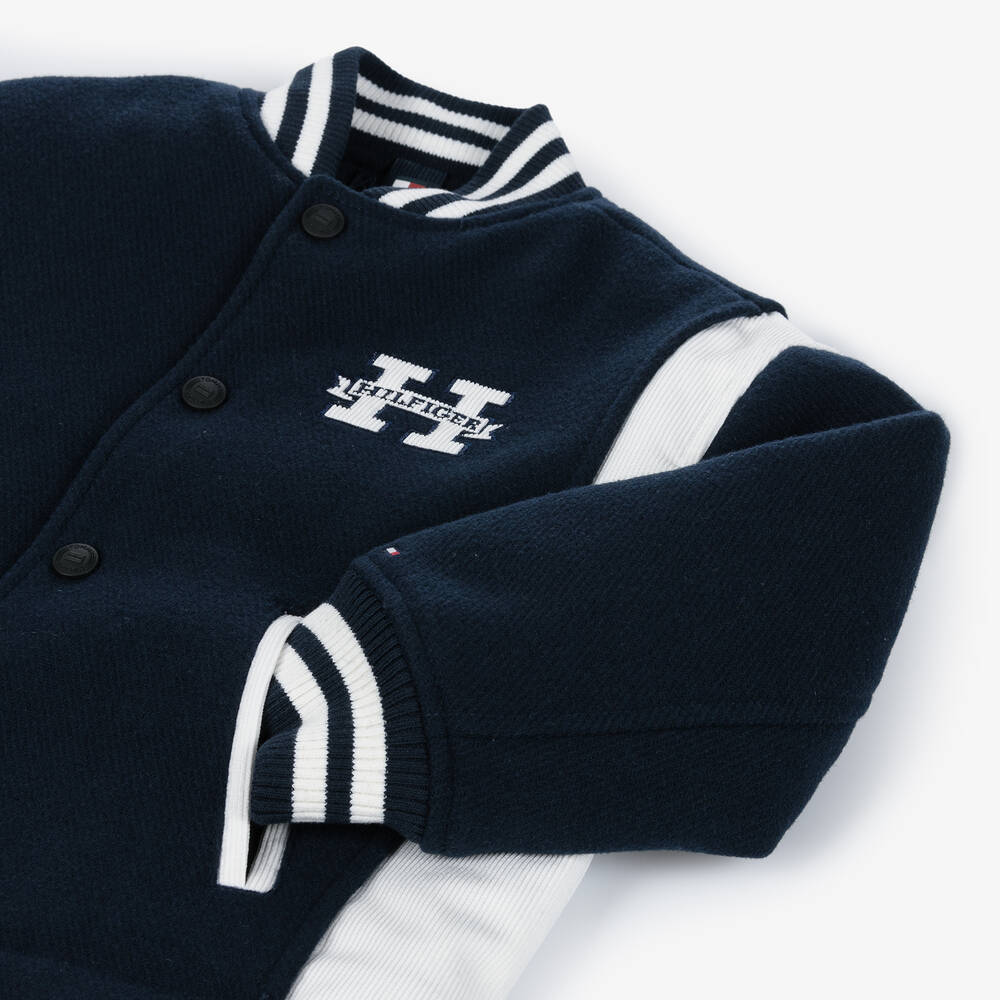 Tommy Hilfiger-Синяя куртка-бомбер Varsity для мальчиков | Childrensalon Outlet