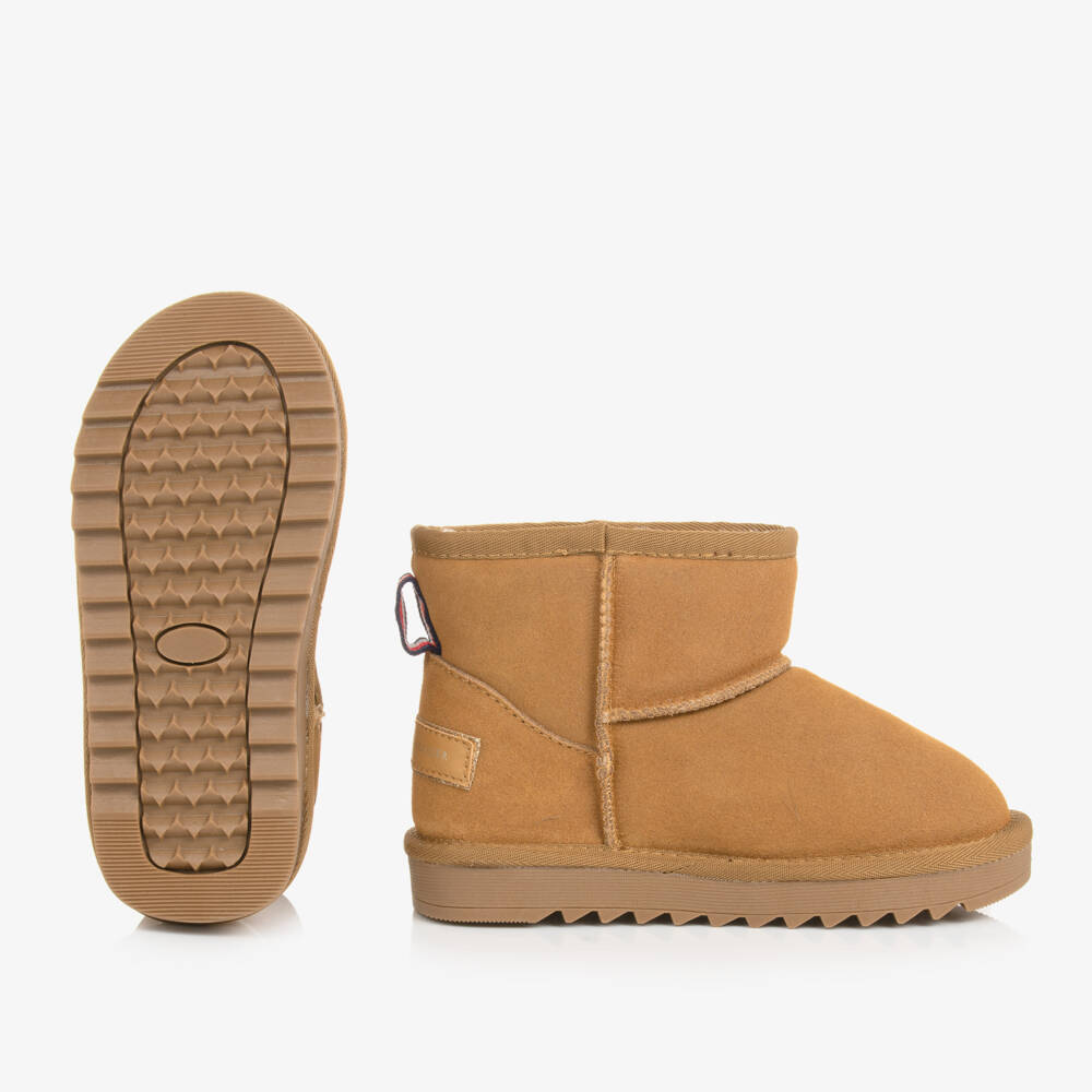 Tommy Hilfiger-بوتات فرو شامواه بلون الجمل للبنات | Childrensalon Outlet