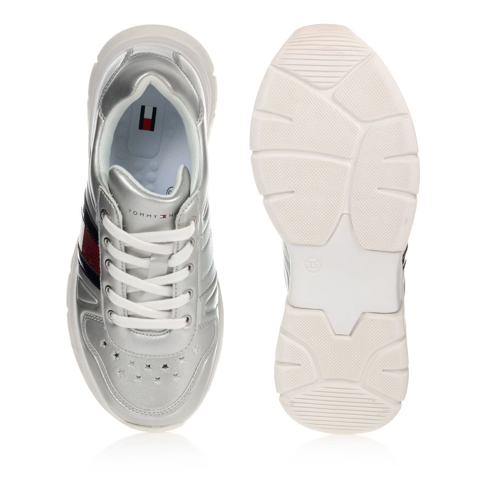 Tommy Hilfiger-ترينرز تينز بناتي جلد صناعي لون فضي | Childrensalon Outlet