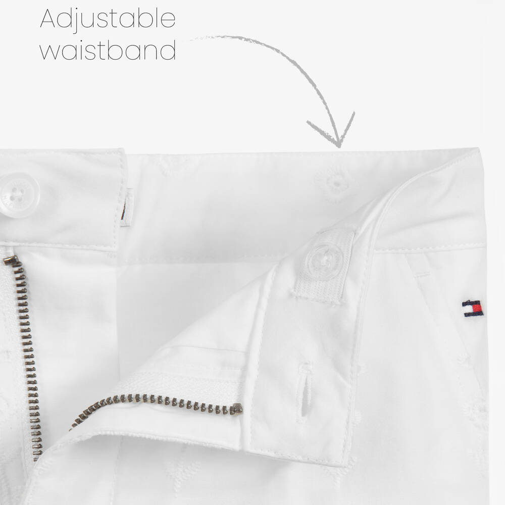 Tommy Hilfiger-شورت قطن عضوي وبرودوري لون أبيض للبنات | Childrensalon Outlet