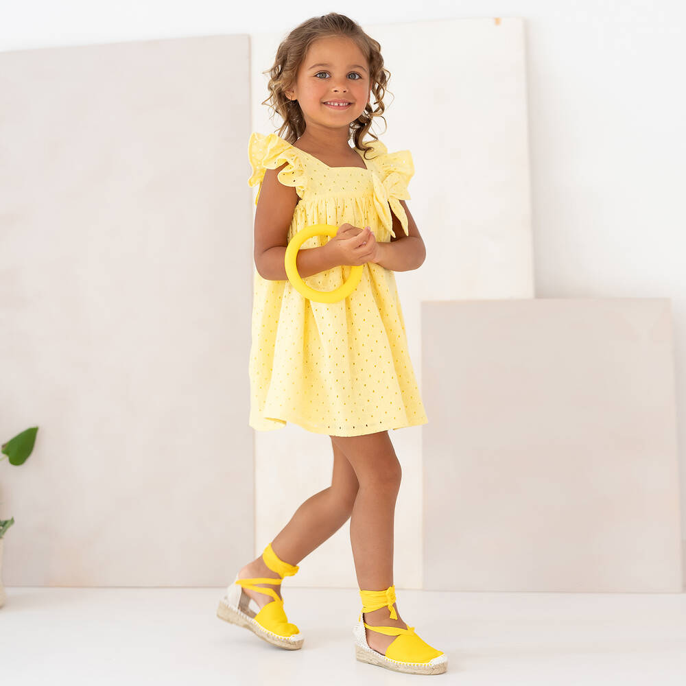 Tutto Piccolo-فستان قطن برودوري لون أصفر مزين بفيونكة | Childrensalon Outlet