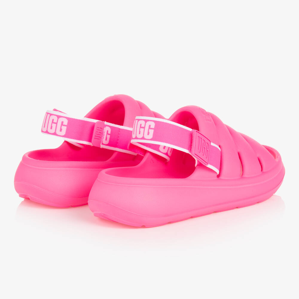 Ugg store logo slides