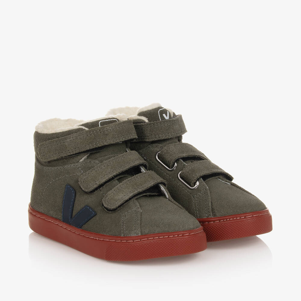 VEJA - حذاء رياضي جلد شامواه لون أخضر للأولاد | Childrensalon