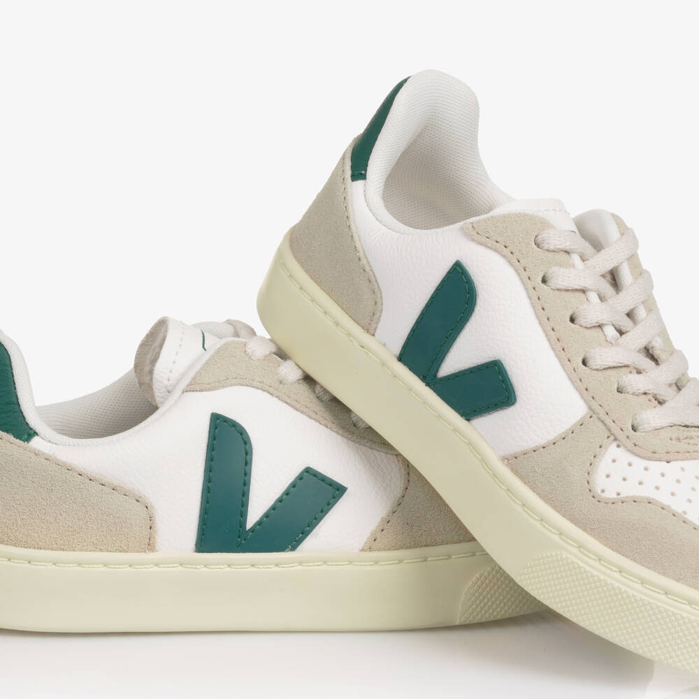 VEJA-حذاء رياضي من الجلد الأبيض والأخضر | Childrensalon Outlet