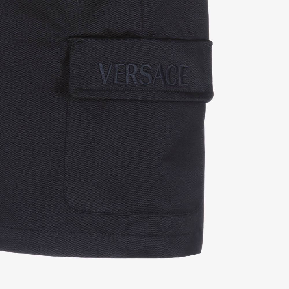 Versace-Синие шорты из хлопкового габардина для мальчиков | Childrensalon Outlet
