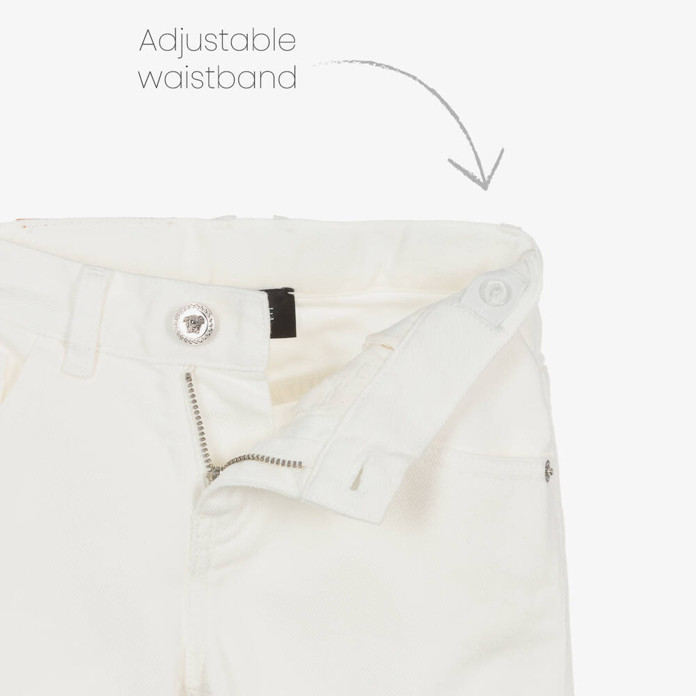 Versace-Белые джинсы из денима с пуговицами Medusa | Childrensalon Outlet