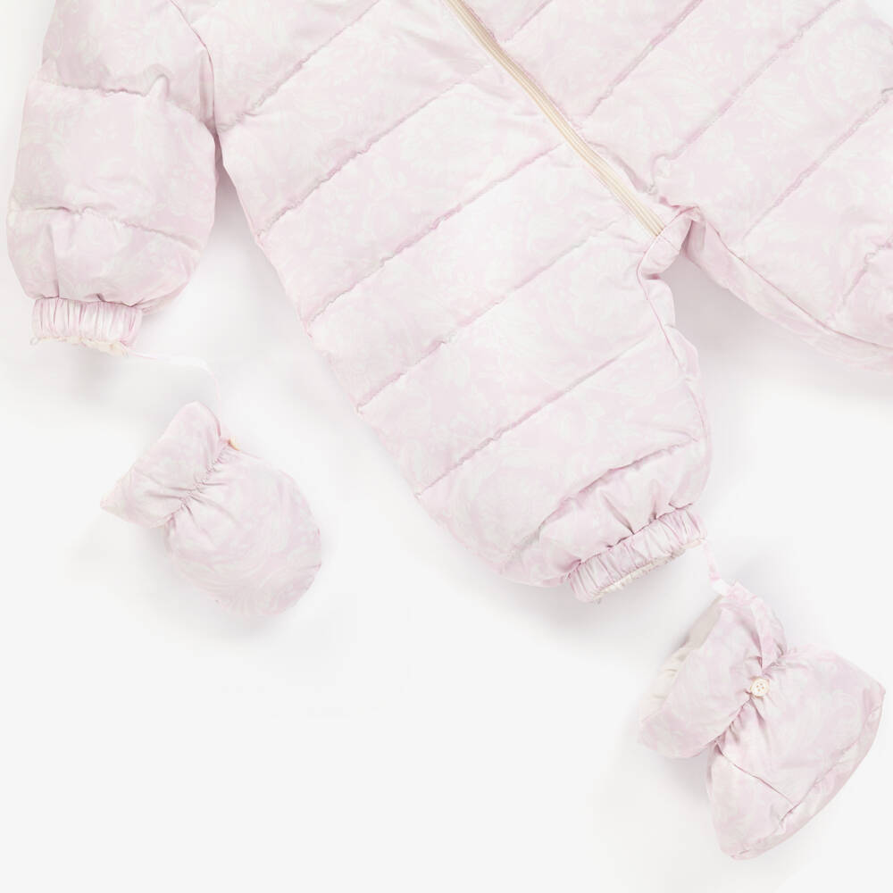 Versace-Розовый зимний комбинезон Barocco для малышек | Childrensalon Outlet