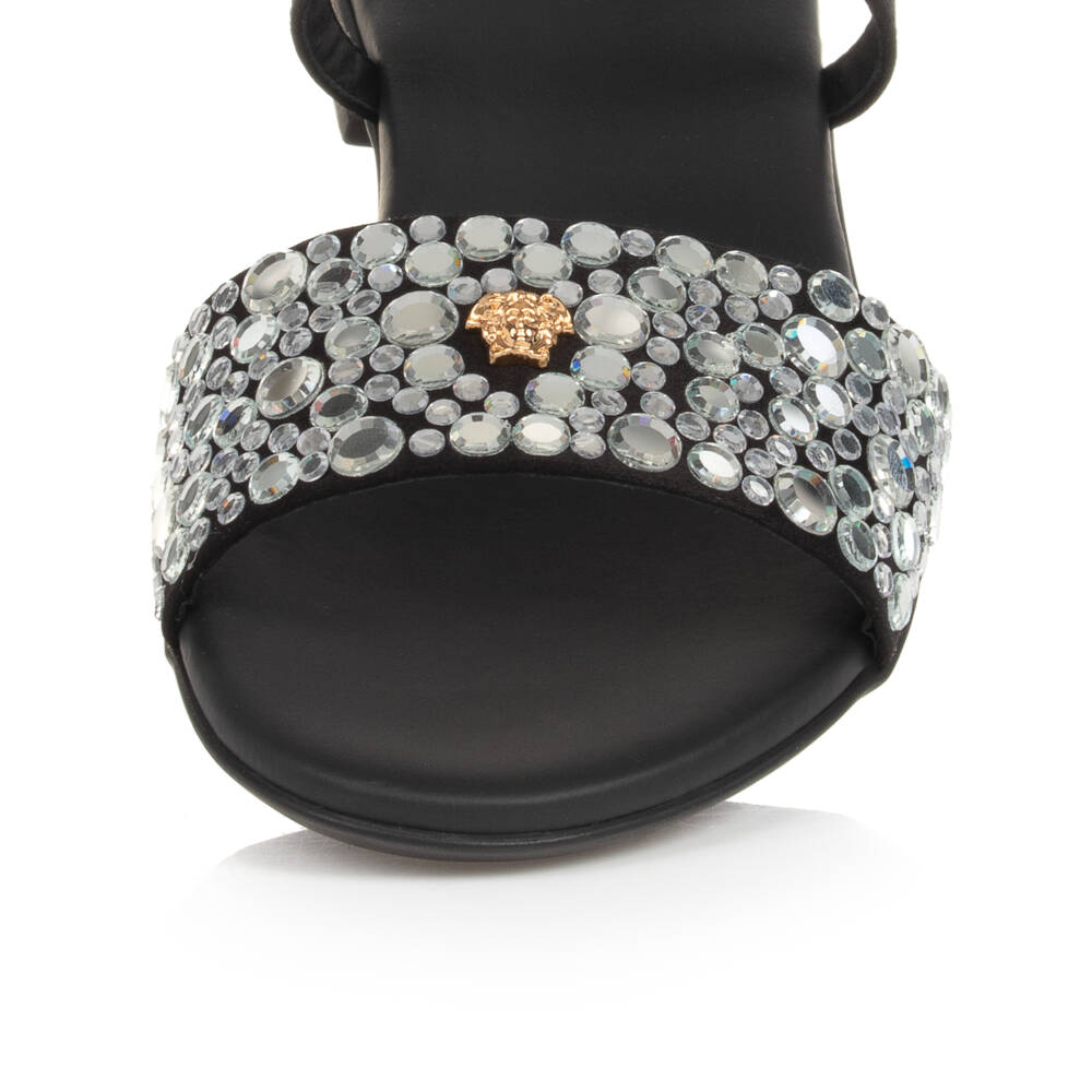 Versace-صندل فيسكوز ساتان وجلد لون أسود للمراهقات | Childrensalon Outlet