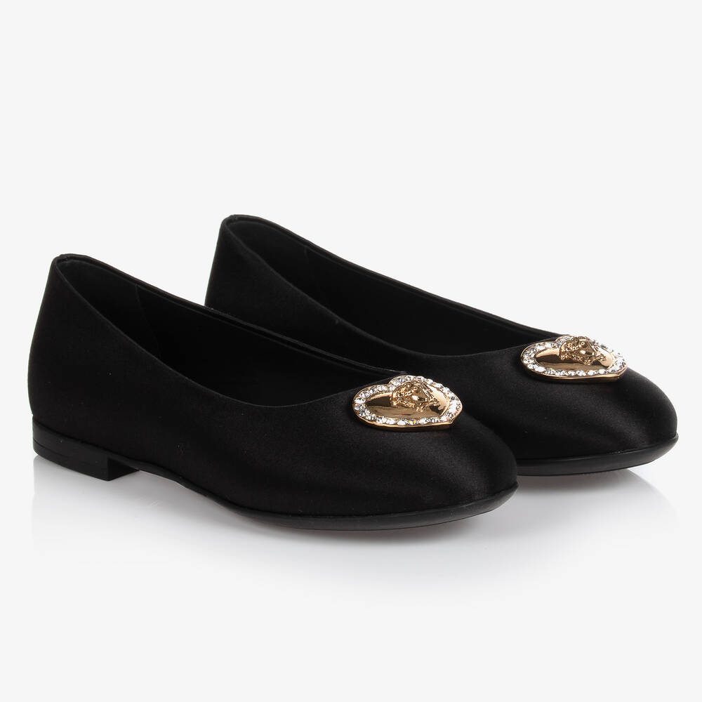 Versace - حذاء تينز بناتي ساتان لون أسود | Childrensalon