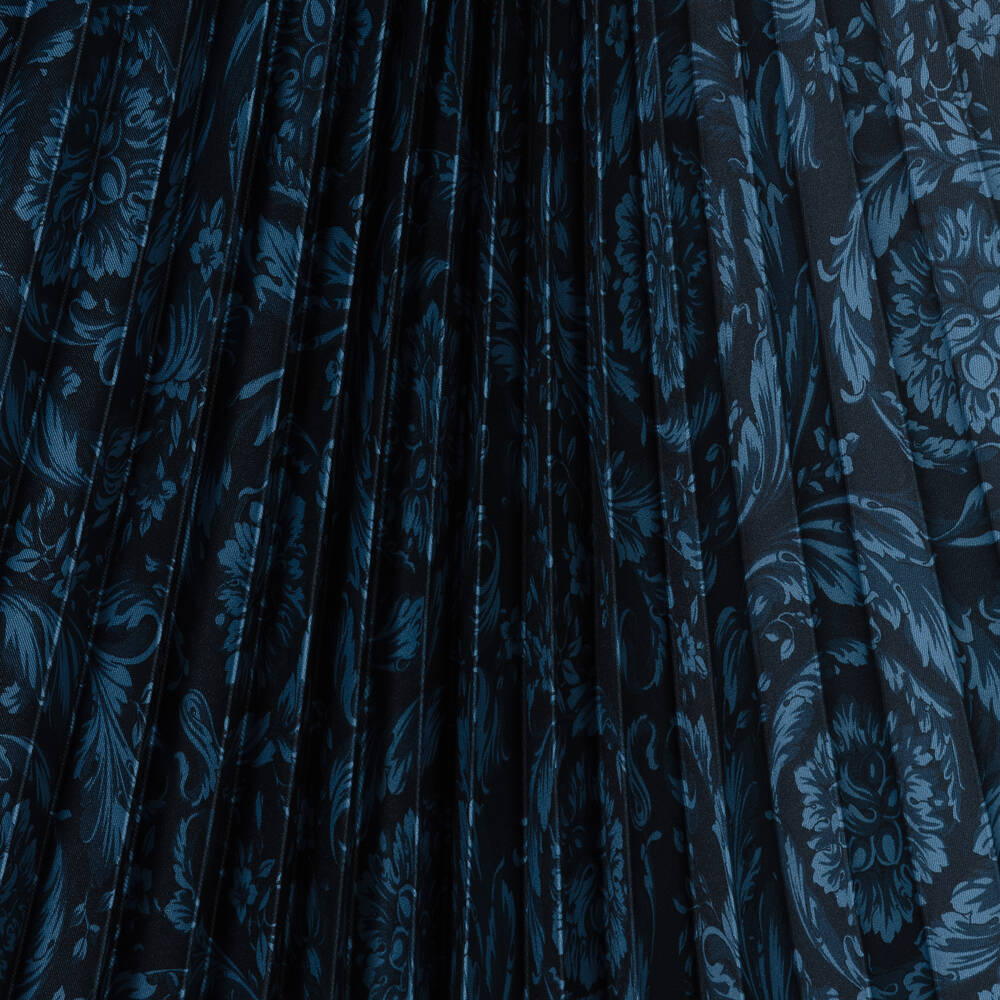 Versace-تنورة بكسرات لون كحلي بطبعة باروك للمراهقات | Childrensalon Outlet