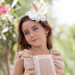 أبويلا تاتا-طوق للشعر دانتيل لون عاجي وبيج للبنات | Childrensalon Outlet