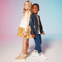 Alexander McQueen-Pink Oversized Trainers | Childrensalon Outlet