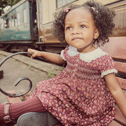 Beatrice & George-Красное платье в цветочек со сборками | Childrensalon Outlet