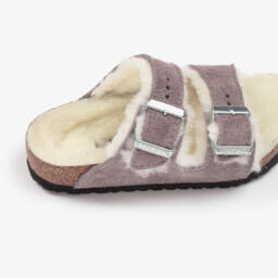 بيركنستوك-صندل شيرلينغ وشامواه لون بنفسجي للبنات | Childrensalon Outlet