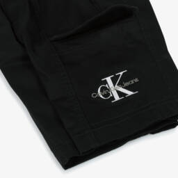 Calvin Klein-Boys Cotton Cargo Shorts in Noir | Childrensalon Outlet