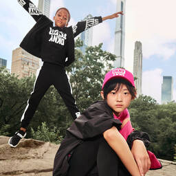 DKNY-جوغرز قطن جيرسي لون أسود للأولاد | Childrensalon Outlet