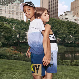 DKNY-شورت قطن جيرسي لون أزرق وبيج للأولاد | Childrensalon Outlet