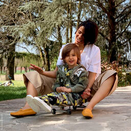 دولتشي آند غابانا-تيشيرت قطن لون أخضر وأصفر للأولاد | Childrensalon Outlet