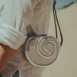 Donsje-Beige Gold Shell Bag (14cm) | Childrensalon Outlet