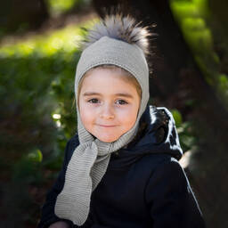 Gorros Navarro-Grey Knitted Baby Hat & Scarf | Childrensalon Outlet