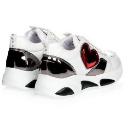 Guess-Teen White Logo Trainers | Childrensalon Outlet