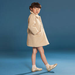Hucklebones London-Бежевое пальто из плюшевого флиса для девочек | Childrensalon Outlet