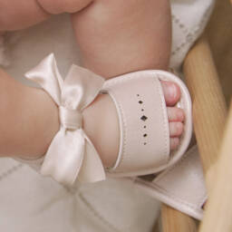 Mayoral Newborn-حذاء بناتي بيج ساتان مع فيونكة للأطفال قبل المشي | Childrensalon Outlet