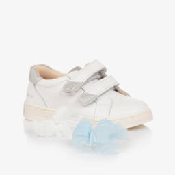 Mayoral-حذاء رياضي من الجلد العاجي للبنات مع فيونكة زرقاء | Childrensalon Outlet
