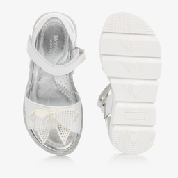 Monnalisa-Белые кожаные сандалии с бантиками | Childrensalon Outlet