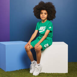 نايك-تيشيرت قطن جيرسي لون أخضر للأولاد | Childrensalon Outlet