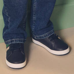 أولد سولز-حذاء رياضي بكاحل عالي جلد لون كحلي للأولاد | Childrensalon Outlet