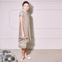 باتاشو-فستان بفيونكة قطيفة لون ذهبي براق | Childrensalon Outlet