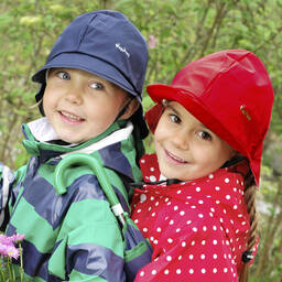 بلاي شوز-قبعة واقية من المطر لون أحمر | Childrensalon Outlet