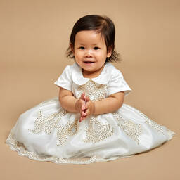 Romano Princess-فستان مطرز لون عاجي و ذهبي للمولودات | Childrensalon Outlet