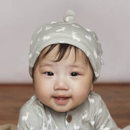 The Little Tailor-Grey & White Cotton Baby Hat | Childrensalon Outlet
