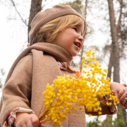 Tutto Piccolo-طقم قبعة وسكارف محبوك لون بني للبنات | Childrensalon Outlet