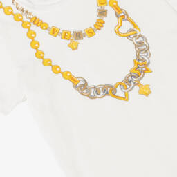 Versace-تي شيرت عاجي للبنات مزين بسلسلة | Childrensalon Outlet
