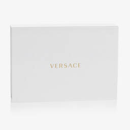 Versace-طقم هدية أفرول بيبي غرو قطن جيرسي لون أبيض للأطفال | Childrensalon Outlet