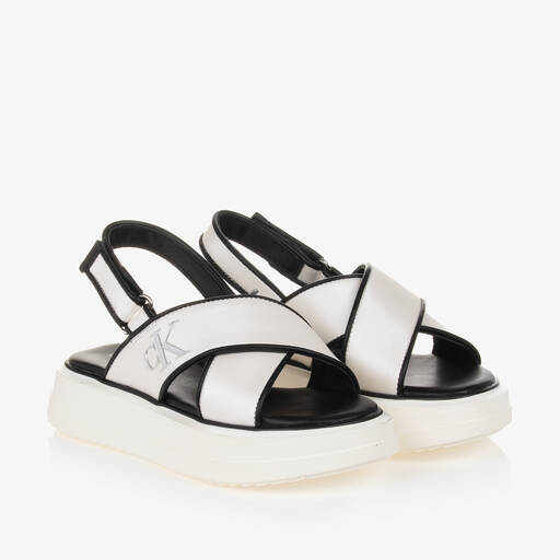 Calvin Klein-صندل بشريط لاصق لون أبيض للبنات | Childrensalon Outlet