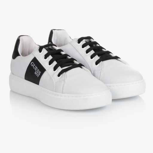 Guess-حذاء ترينرز بأربطة تينز ولادي جلد صناعي لون أبيض | Childrensalon Outlet
