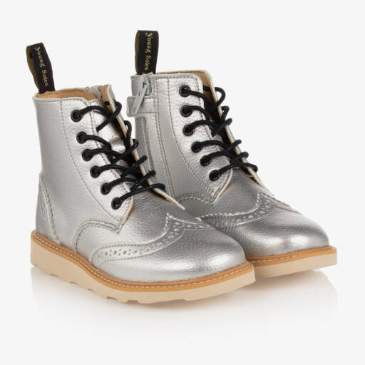 Young Soles-بوت بروغ جلد صناعي لون فضّي | Childrensalon Outlet